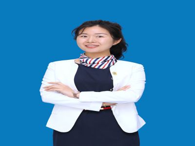 張芙蓉：中學(xué)生物教師，奉節(jié)縣骨干教師，奉節(jié)縣高中生物教研員，獲重慶市優(yōu)質(zhì)課大賽一等獎(jiǎng)、市級(jí)優(yōu)課一等獎(jiǎng)，指導(dǎo)青年教師獲市級(jí)優(yōu)質(zhì)課大賽一等獎(jiǎng)，多次獲縣級(jí)各類競(jìng)賽一等獎(jiǎng)